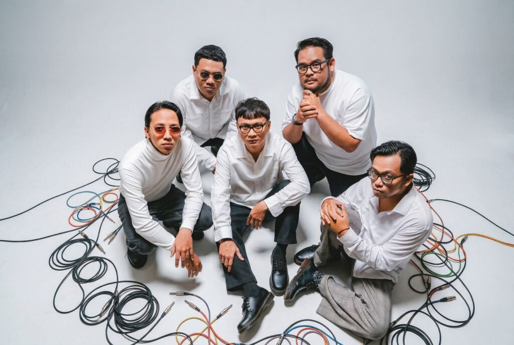 SMARAI rilis album "Semai" berisi tentang perjuangan hidup, salah satunya perjuangan guru honorer MOJOK.CO