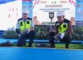 Gubernur Jawa Tengah Ahmad Luthfi dan Kepala Staf Angkatan Udara (KSAU) Marsekal TNI Muhammad Tonny Harjono melakukan peletakan batu pertama untuk mempercantik Lanud dan Bandara Adi Soemarno MOJOK.CO