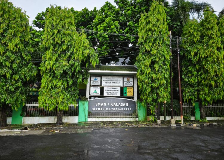 SMAN 1 Kalasan jadi 1 dari 10 sekolah yang dapat pelatihan tanggap bencana gempa bumi dari InJourney Destination Management MOJOK.CO