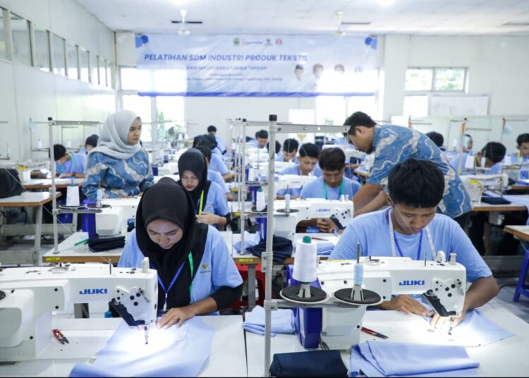 Pelatihan keterampilan kerja bagi orang miskin dan disabilitas di Jawa Tengah MOJOK.CO