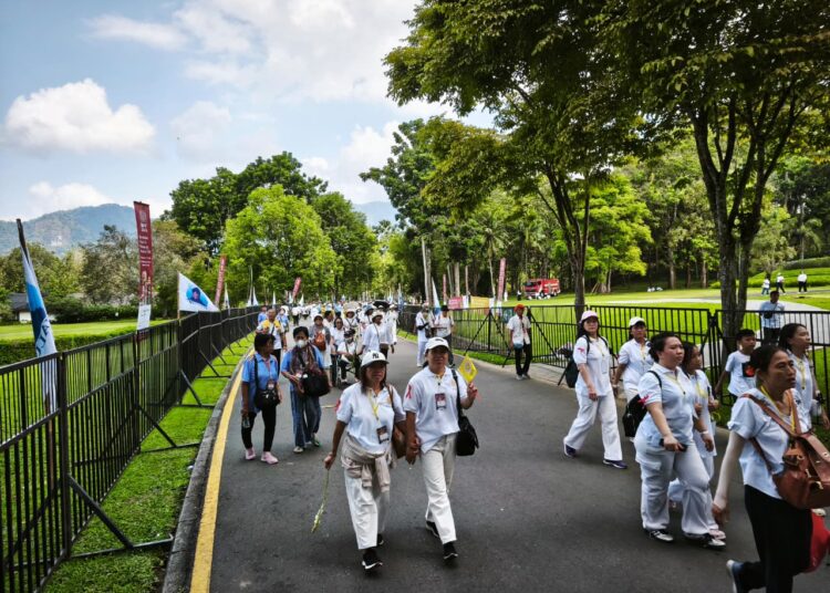 Ribuan orang padati Cadi Borobudur Magelang untuk perayaan Waisak 2026 MOJOK.CO