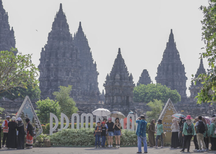 Wisata edukasi Candi Prambanan. MOJOK.CO
