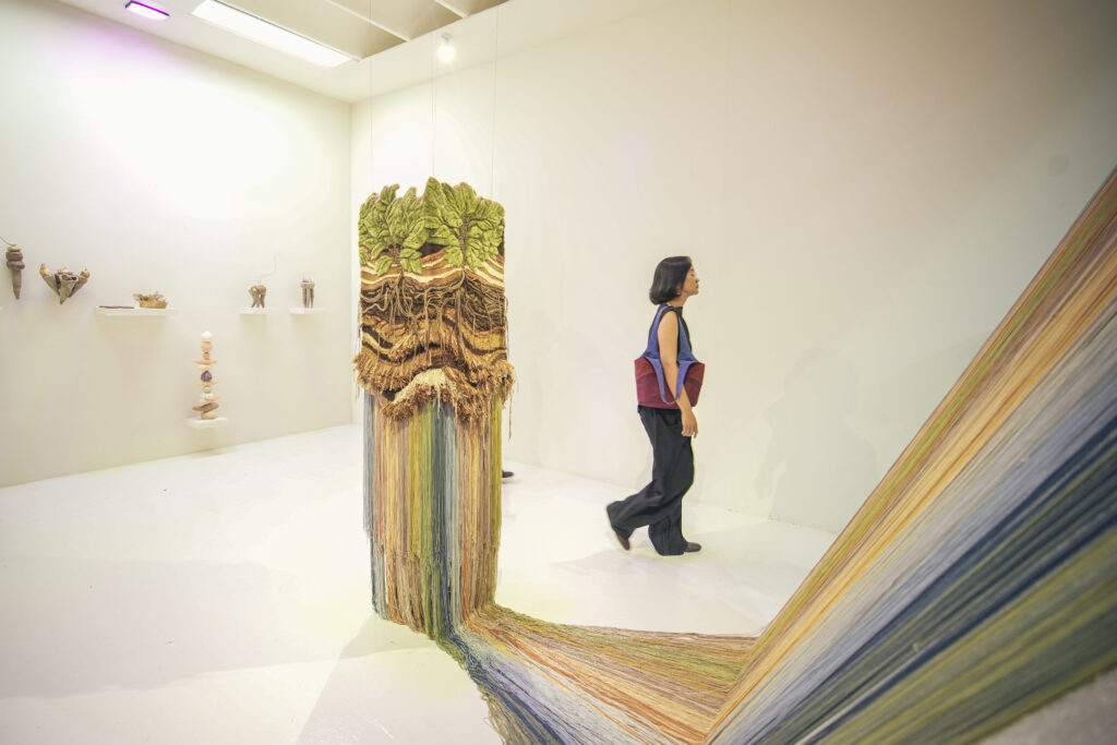 Ragam karya dan pertunjukan dalam Ars Longa: Generatio sebagai pembuka Trilogi Seni ARTJOG MOJOK.CO