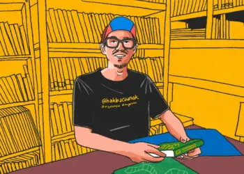 Edi Dimyati, alumnus Unpad yang mendirikan perpustakaan di Jakarta Timur. MOJOK.CO