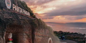 5 tips dapat tiket murah untuk liburan keluarga di Pantai Pandawa Bali MOJOK.CO