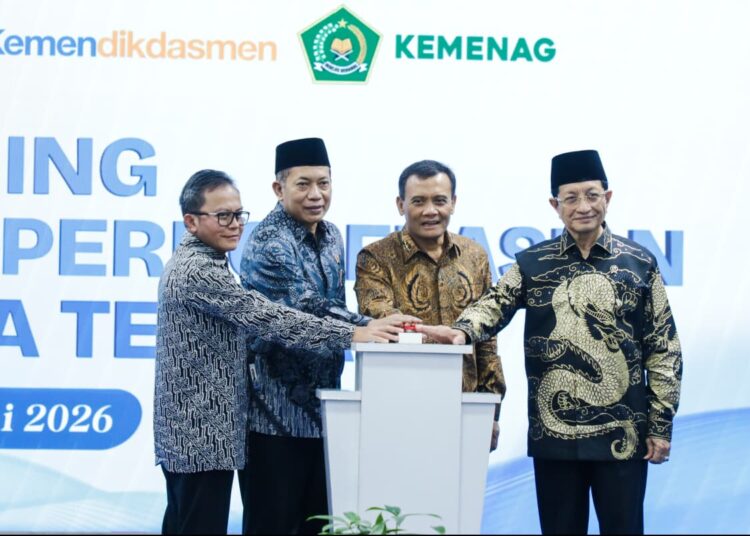 Peluncuran program pendidikan koperasi (perkoperasian) untuk sekolah-sekolah yang dipelopori Pemerintah Provinsi Jawa Tengah (Pemprov Jateng) MOJOK.CO