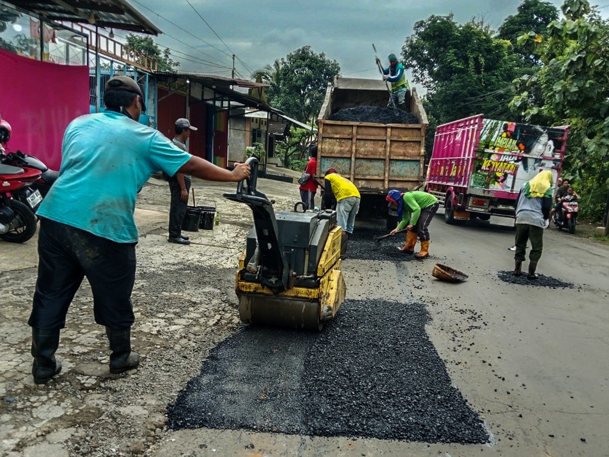 Sejumlah titik ruas jalan rusak di Jawa Tengah (Jateng) dapat perbaikan di 2026 MOJOK.CO
