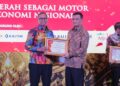 Gubernur Jawa Tengah Ahmad Luthfi terima penghargaan karena pembinaan UMKM dan ekonomi kreatif di Jateng MOJOK.CO