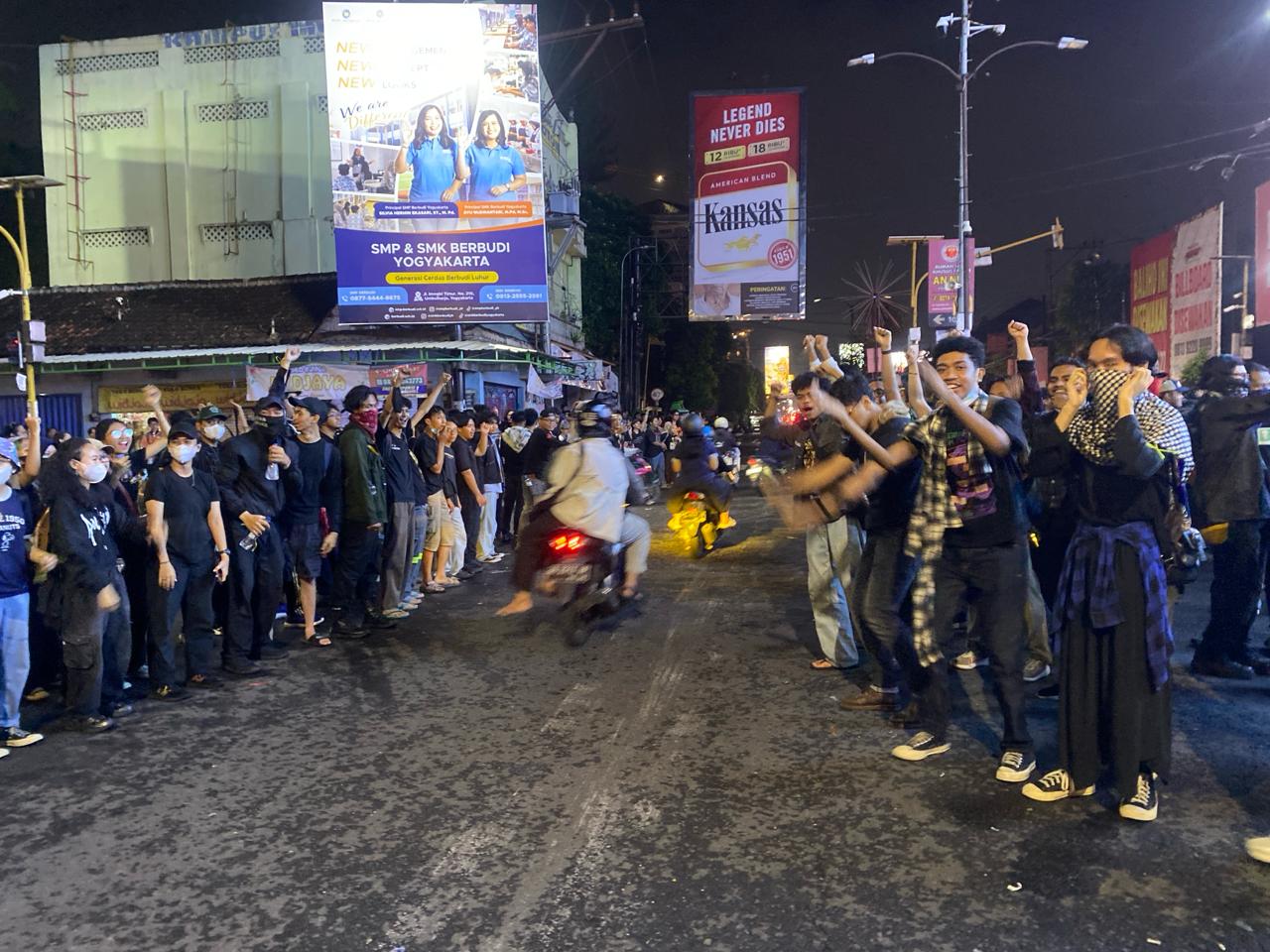 aksi demonstrasi.MOJOK.CO