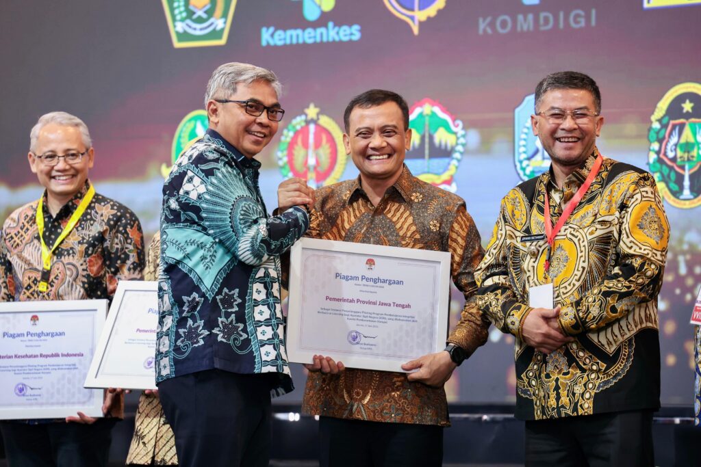 Pemerintah Provinsi (Pemprov) Jawa Tengah (Jateng) meraih penghargaan dari Komisi Pemberantasan Korupsi (KPK) Program E-Learning Aparatur Negara (ASN) Berintegritas MOJOK.CO