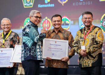 Pemerintah Provinsi (Pemprov) Jawa Tengah (Jateng) meraih penghargaan dari Komisi Pemberantasan Korupsi (KPK) Program E-Learning Aparatur Negara (ASN) Berintegritas MOJOK.CO