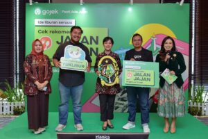 Gojek, layanan on-demand bagian dari PT GoTo Gojek Tokopedia Tbk menghadirkan program “Jalan Jajan” untuk menemani masyarakat menikmati momen libur sekolah. MOJOK.CO