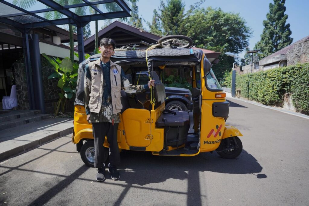 Andromeda dan bajaj. MOJOK.CO