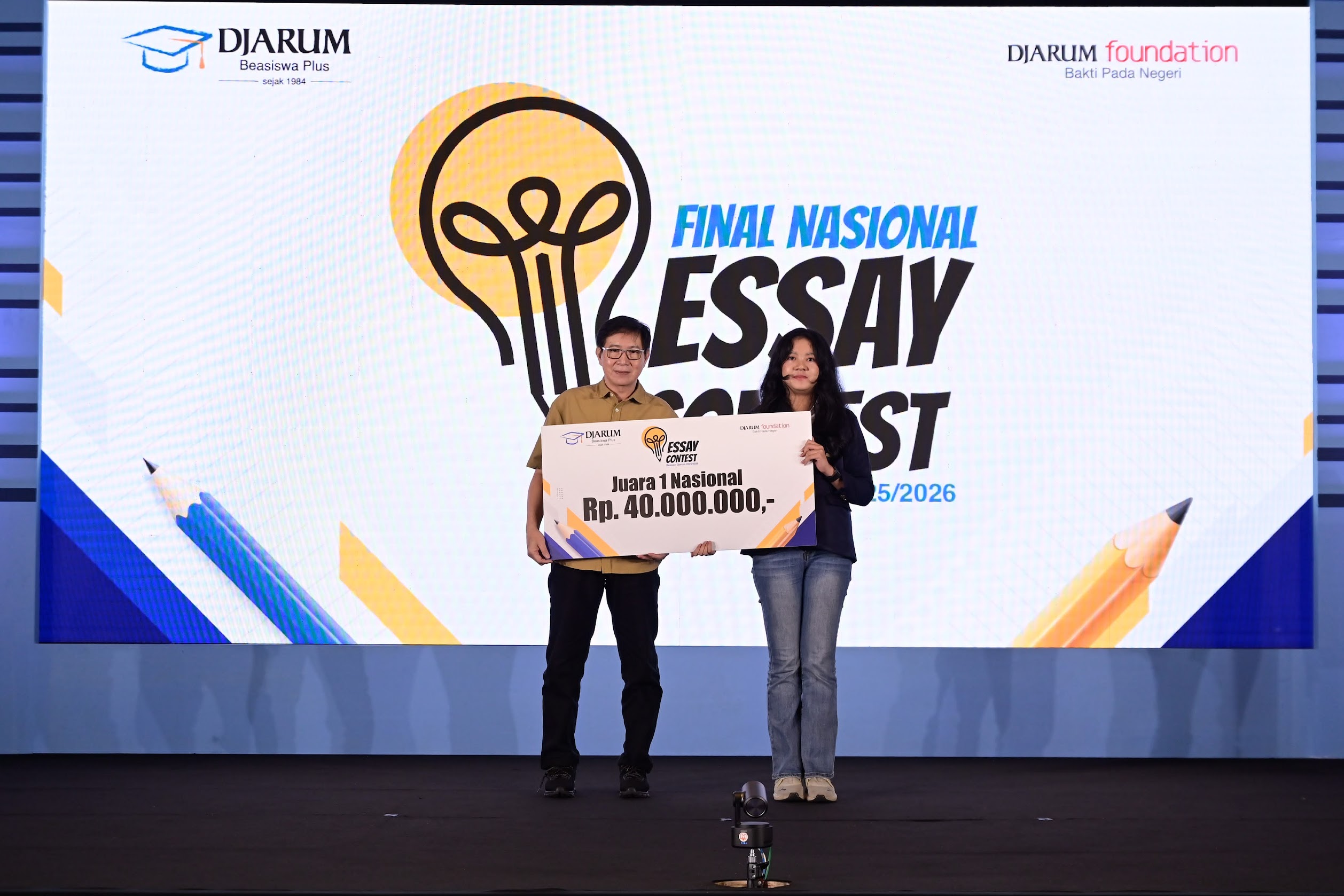 Gabriella Sunsugos Sianturi, penerima Djarum Beasiswa Plus sebagai esai terbaik pertama di Final Nasional Essay Contest Beswan Djarum MOJOK.CO