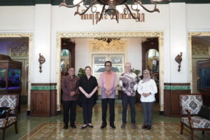 Satu Dekade Jogja dengan Melbourne Symphony Orchestra: Bukti Orkestra Nggak Melulu Kaku bahkan Bisa Dinikmati Sambil Lesehan
