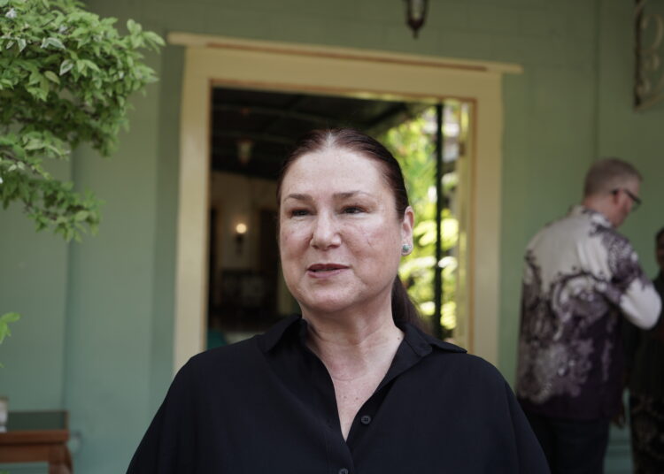 Chief Operating Officer (COO) MSO, Suzanne Dembo. MOJOK.CO