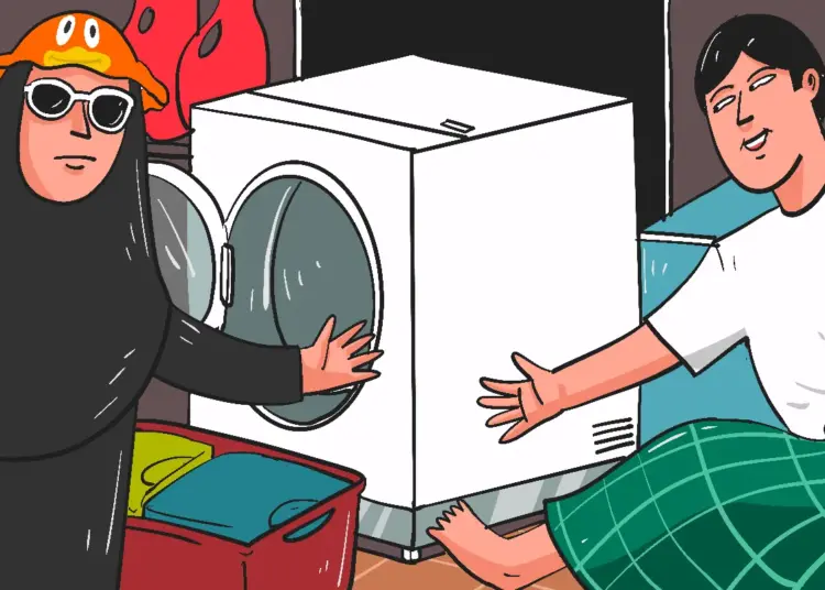 Pertama kali beli mesin cuci di rumah desa, kena julid tetangga MOJOK.CO