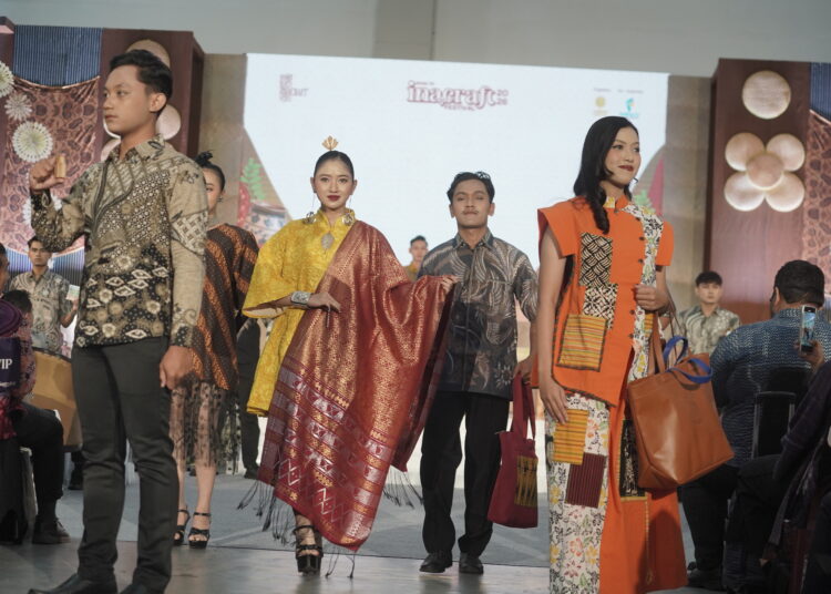 Kerajinan lokal Yogyakarta di INACRAFT. MOJOK.CO