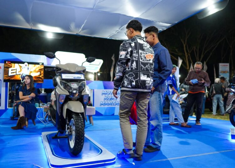 Yamaha Gear Ultima, Motor Underrated tapi Tangguh: Andalan Para Ibu Rumah Tangga hingga Bikers Pecinta Touring.MOJOK.CO