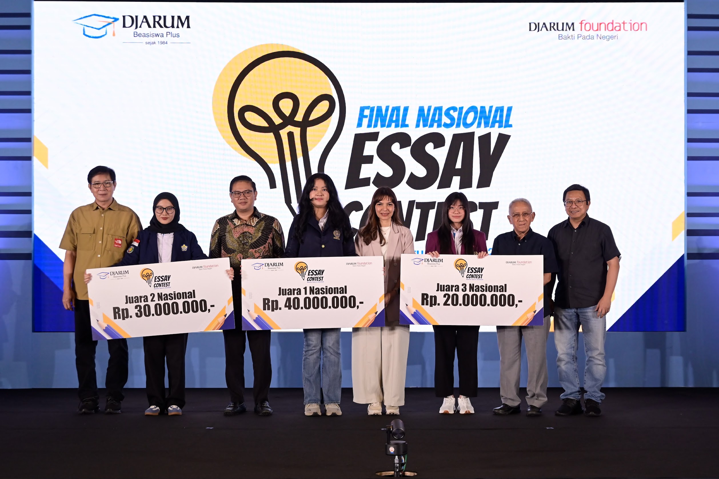 Para pemenang di Final Nasional Essay Contest Beswan Djarum 2026 MOJOK.CO