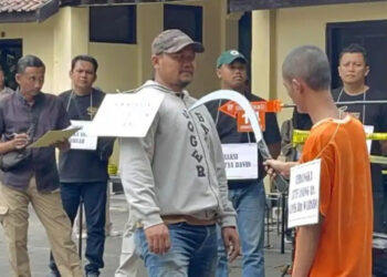 Rekonstruksi kasus penganiayaan pelajar berujung meninggal di Jalan Yos Sudarso, Gondokusuman, Kota Jogja (depan SMA 3 Yogyakarta) MOJOK.CO