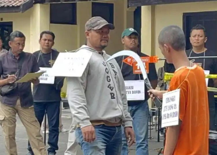 Rekonstruksi kasus penganiayaan pelajar berujung meninggal di Jalan Yos Sudarso, Gondokusuman, Kota Jogja (depan SMA 3 Yogyakarta) MOJOK.CO