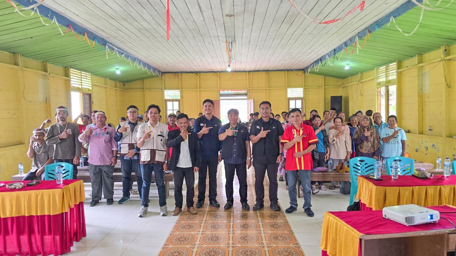 Mahasiswa KKN UGM dan LPS berkolaborasi hadirkan edukasi literasi keuangan di desa terluar Mentawai MOJOK.CO