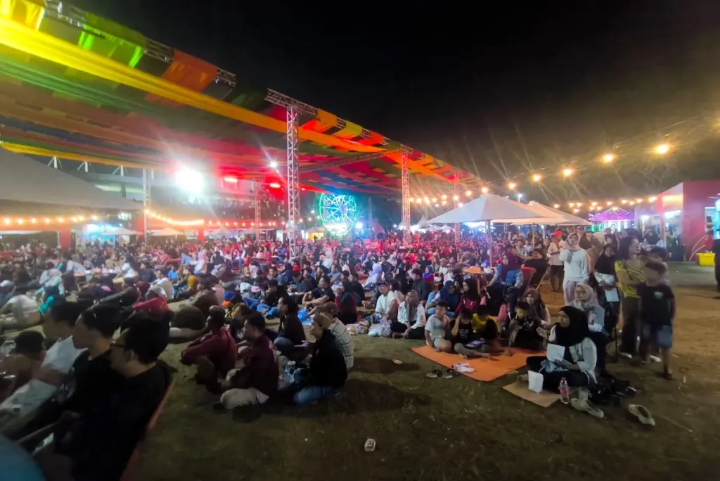Srikandi Fair dan Berkah Timnas Putri Indonesia bagi Pedagang Kudus: Ayam Geprek Habis Sebelum Waktunya MOJOK.CO