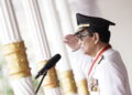 Gubernur Daerah Istimewa Yogyakarta, Sri Sultan Hamengkubuwono X memimpin Upacara Peringatan HUT ke-81 RI di Gedung Agung.(MOJOK.CO)
