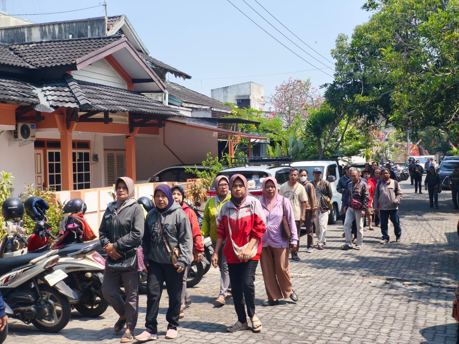 Para pezia,rah di rumah duka Nasirun MOJOK.CO
