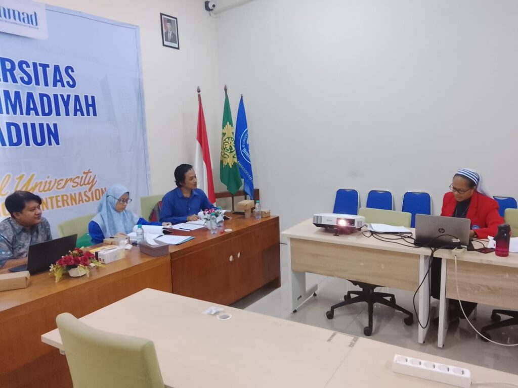 Suster Fanti saat ujian skripsi. MOJOK.CO