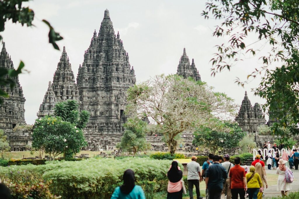 candi prambanan jogja wisata keluarga