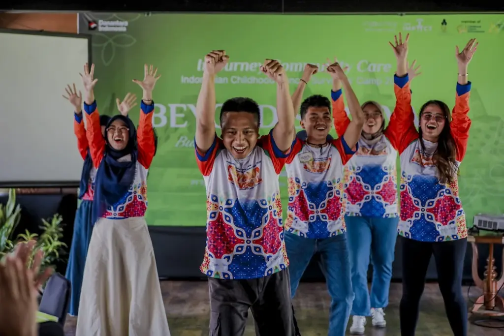 Penyintas kanker mengikuti berbagai kegiatan di kompleks Candi Borobudur. Acara ini difasilitasi Yayasan Onkologi Anak Indonesia (YOAI) ini berkolaborasi dengan PT Taman Wisata Candi Borobudur, Prambanan dan Ratu Boko (Persero) atau InJourney Destination Management (IDM).
