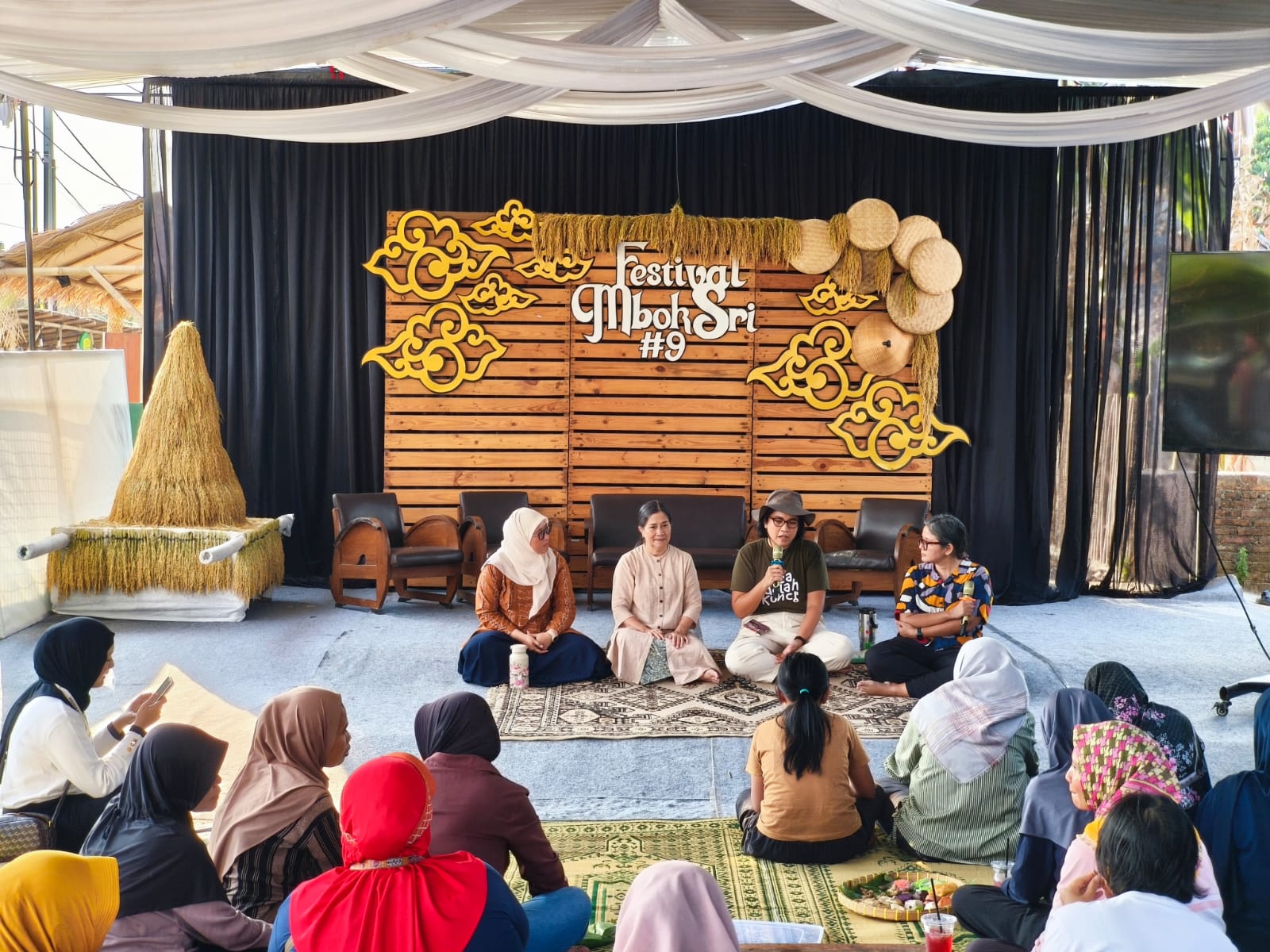 Jagongan Tani, salah satu acara dalam Festival Mbok Sri di Delanggu, Klaten MOJOK.CO