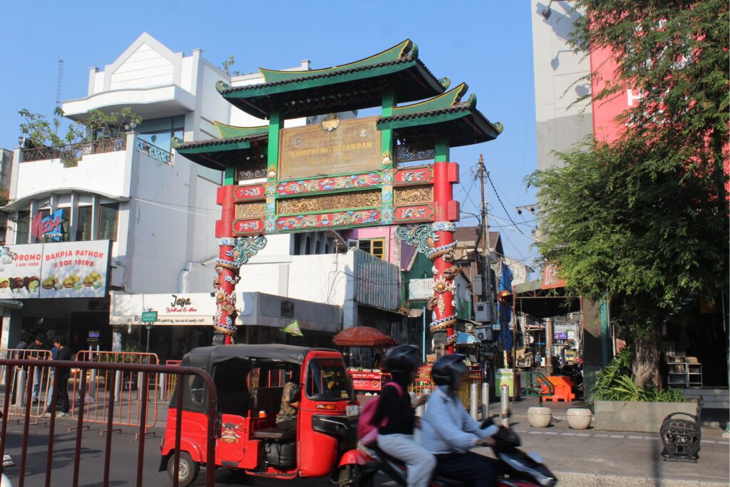 Gapura Kampung Ketandan Jogja. MOJOK.CO