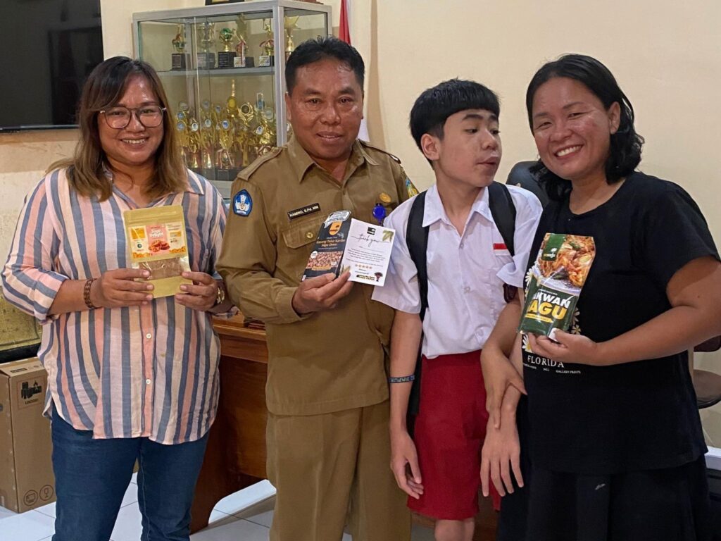Beri peluang siswa SLB bikin roti. MOJOK.CO