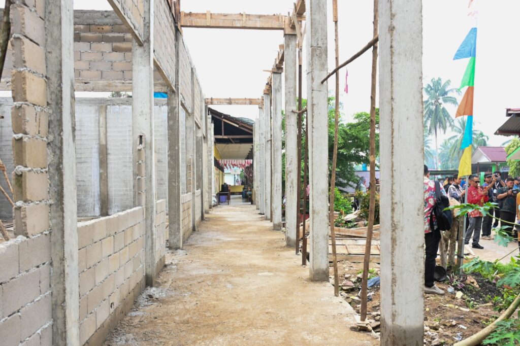 Sejumlah sekolah rusak di berbagai wilayah dapat bantuan revitalisasi dari Kemendikdasmen MOJOK.CO