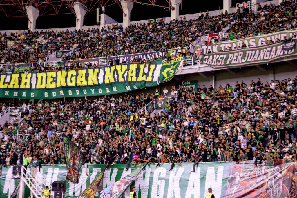 Bonek for Karhutla: aksi nyata suporter Persebaya Surabaya untuk masyarakat terdampak asap kebakaran MOJOK.CO
