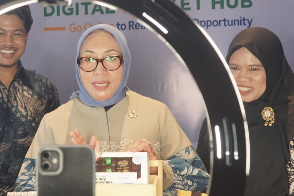 Pengusaha perempuan ikuti pembelajaran dari Prima Go. MOJOK.CO