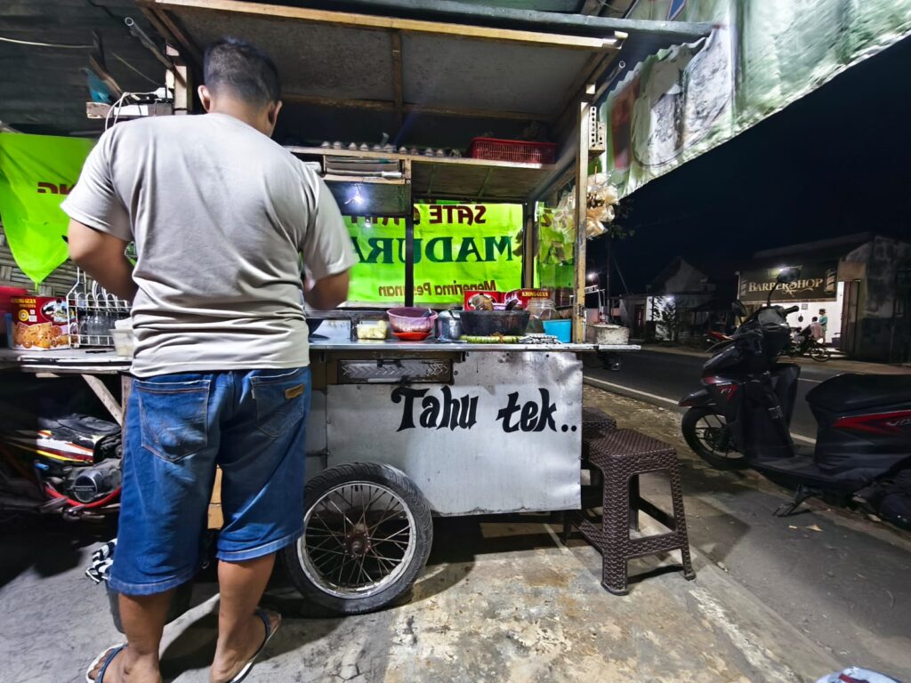 Penjual tahu tek MOJOK.CO